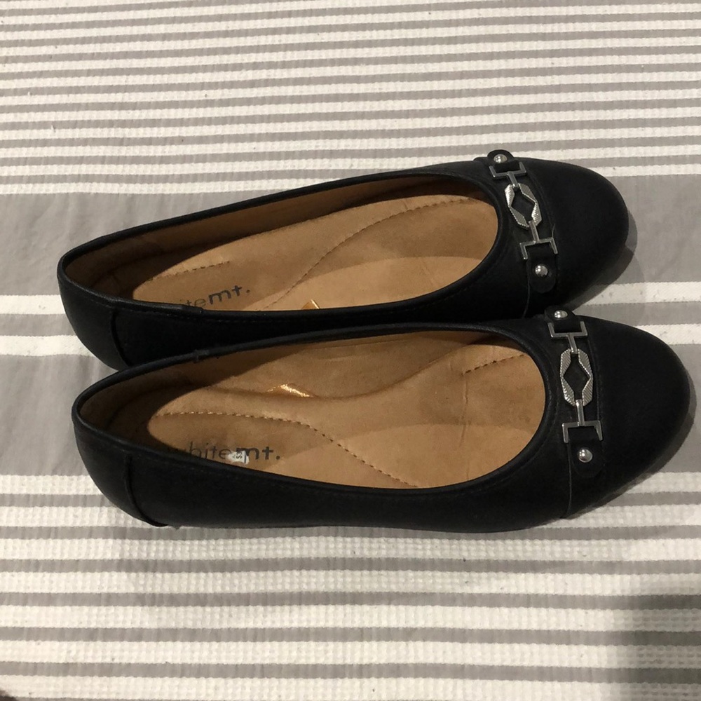 Dress shoes